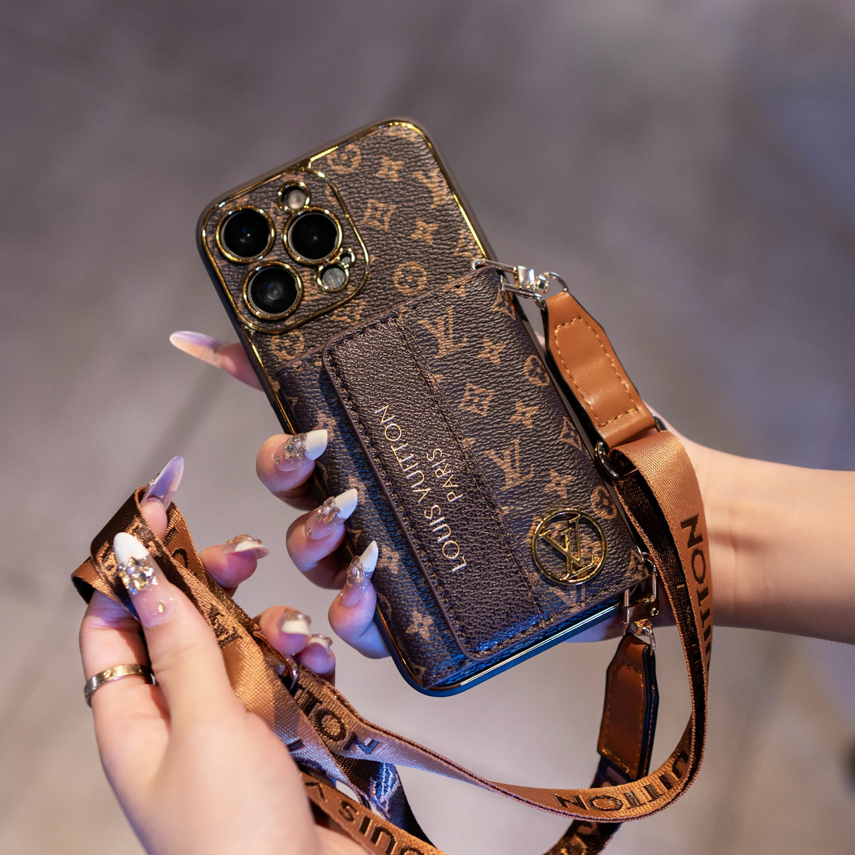 Étui pour iPhone en cuir avancé de luxe avec porte-carte et sangle