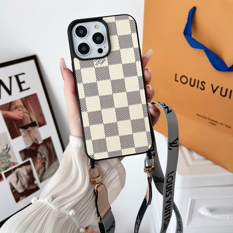 حافظة iPhone فاخرة باللونين الأبيض والأسود