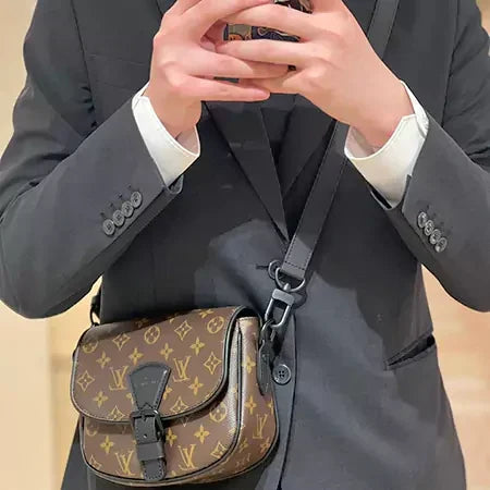 高級バッグ 上質レザー モノグラム柄