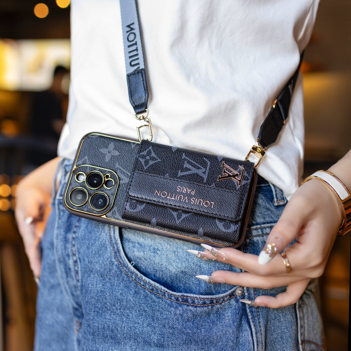Étui pour iPhone en cuir avancé de luxe avec porte-carte et sangle