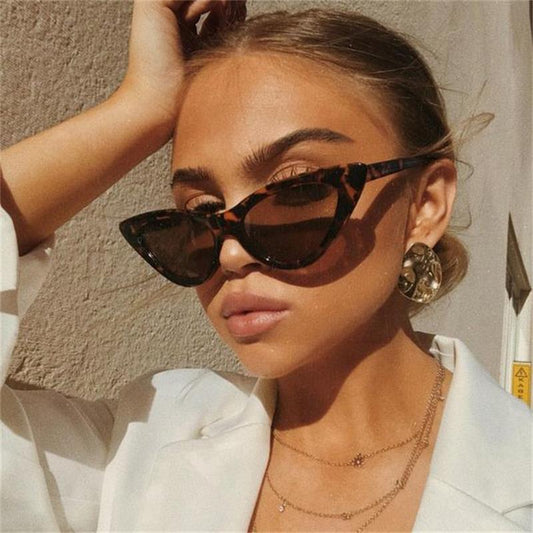 cat eye shade för kvinnor mode solglasögon märke kvinnor vintage retro triangulära cateye glasögon oculos feminino solglasögon Sexig